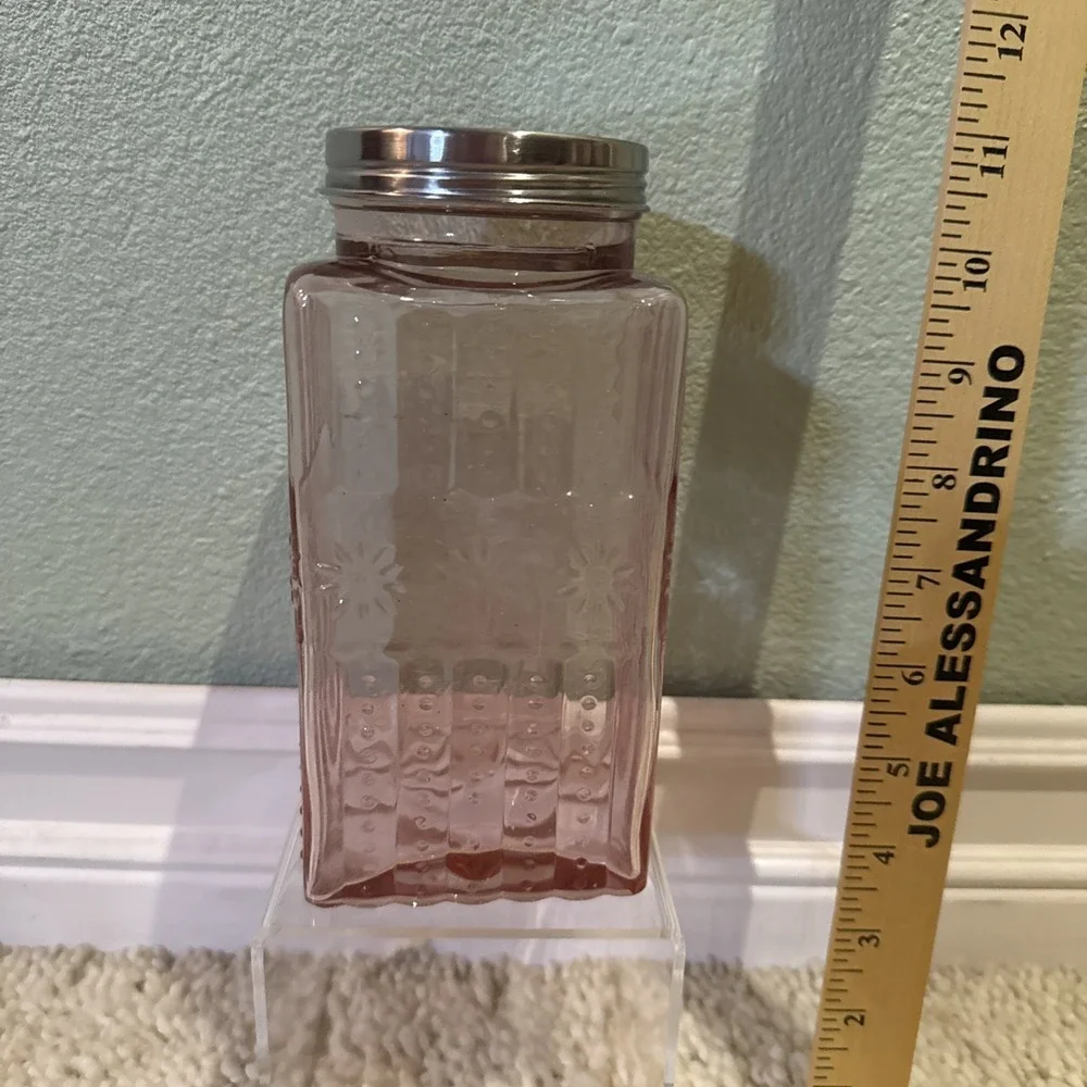 Retro Pink Glass Kitchen Spice Space